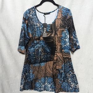 NWT Lily tunic. Size M.